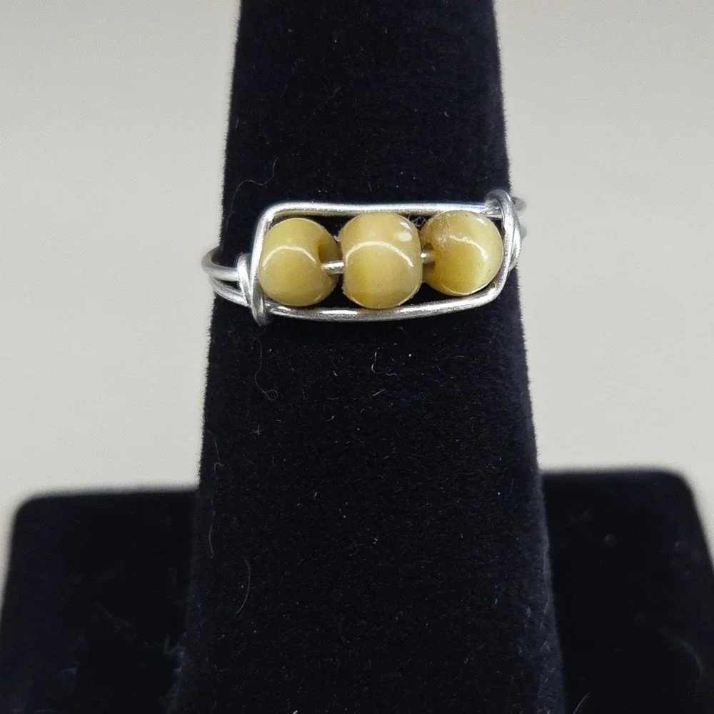 Handmade Wire Wrapped Ring Silver Tone Yellow Cat Eye Beads‎ Size 7.5 Boho